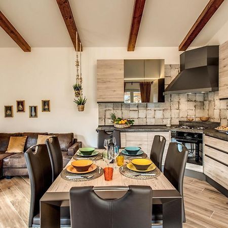 Chez Marie' - Modern Apartment In Countryside Sorrento Dış mekan fotoğraf