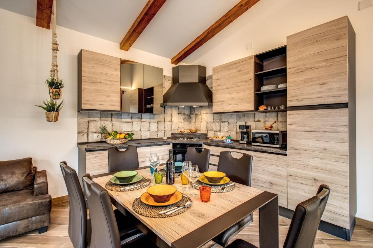 Chez Marie' - Modern Apartment In Countryside Sorrento Dış mekan fotoğraf