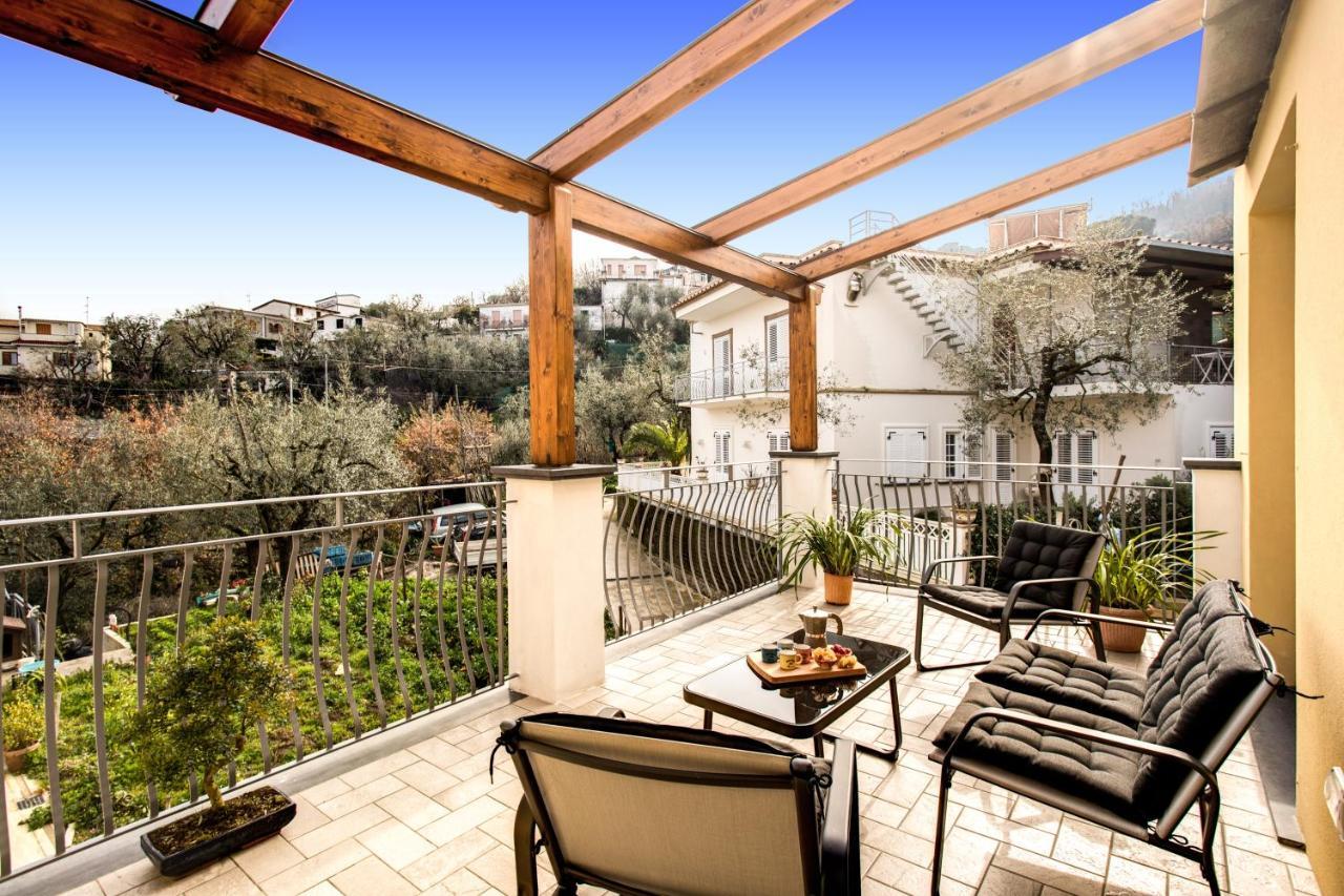 Chez Marie' - Modern Apartment In Countryside Sorrento Dış mekan fotoğraf
